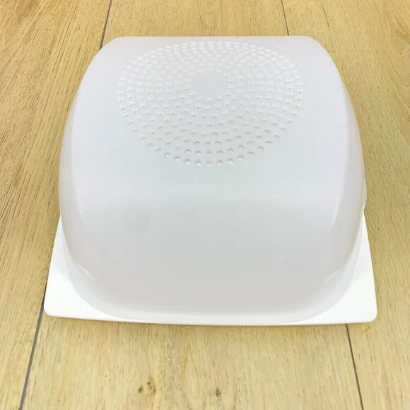 Tupperware CheeSmart Cheese & Deli Storage Container​​​​ - Picture 3 of 12